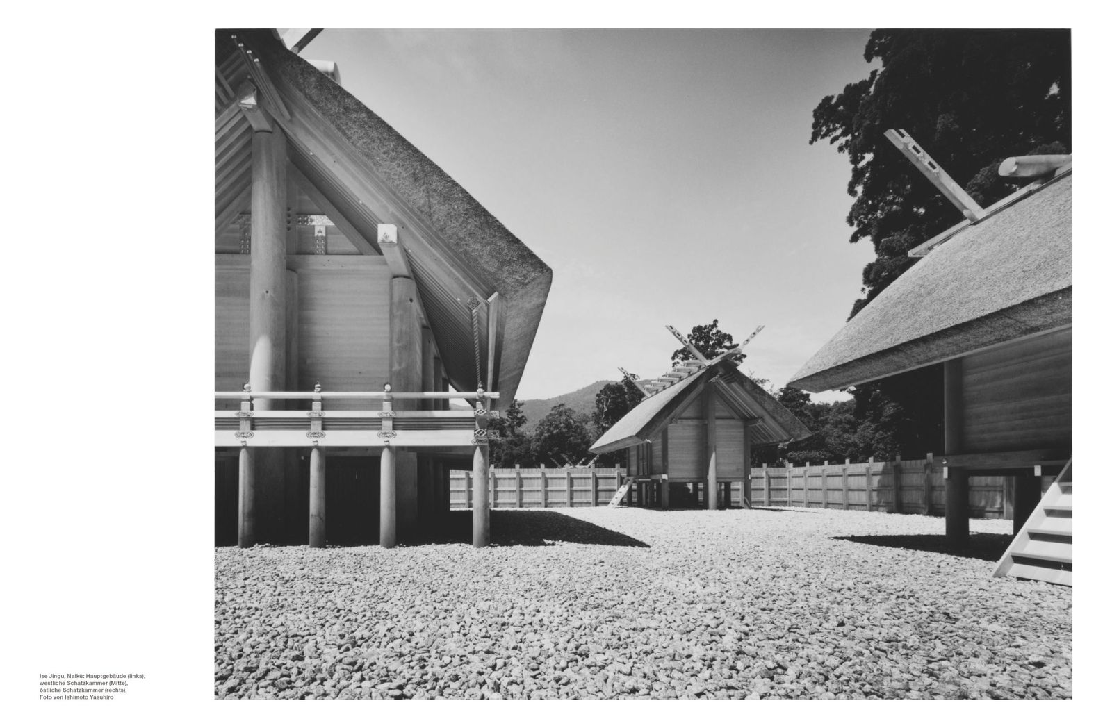 Doppelseite aus »Das Japanische« in der Architektur (S. 268–269)